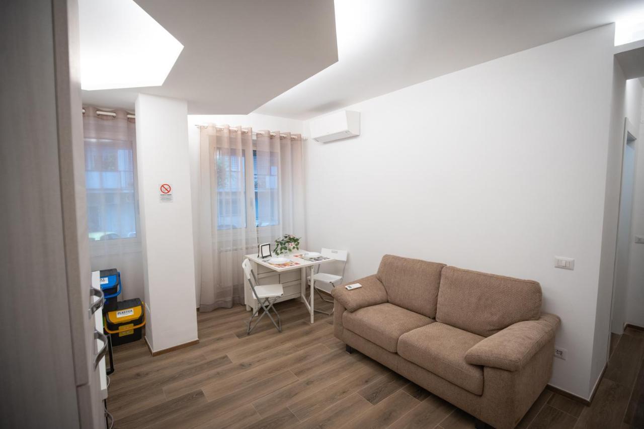 Romecoming Ostiense Guest House Bagian luar foto