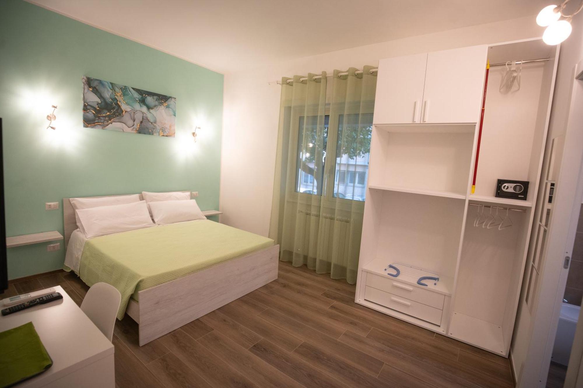 Romecoming Ostiense Guest House Bagian luar foto