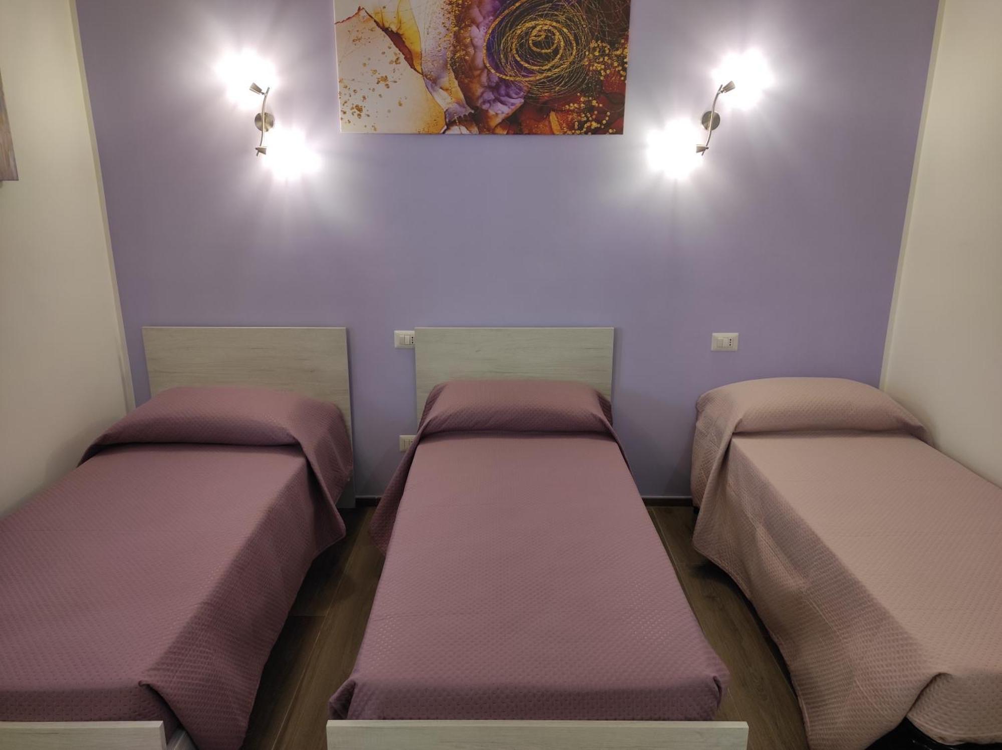 Romecoming Ostiense Guest House Bagian luar foto