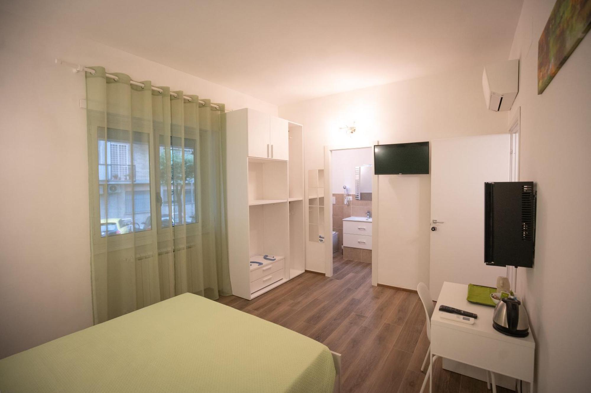 Romecoming Ostiense Guest House Bagian luar foto