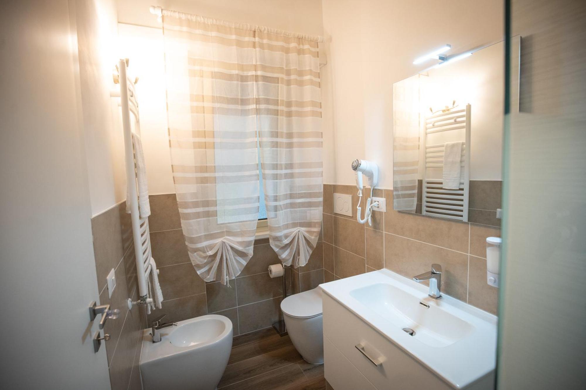 Romecoming Ostiense Guest House Bagian luar foto