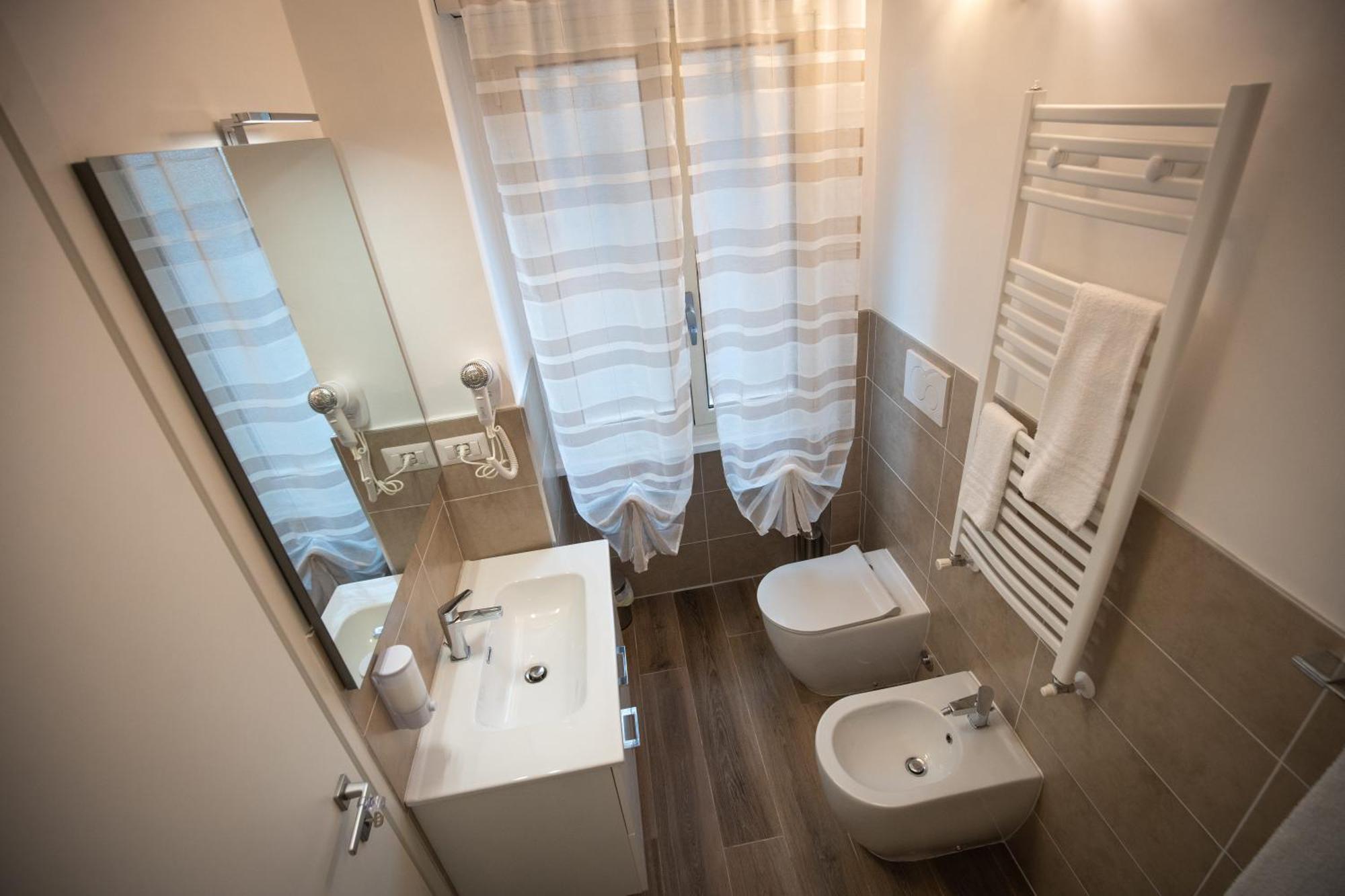 Romecoming Ostiense Guest House Bagian luar foto